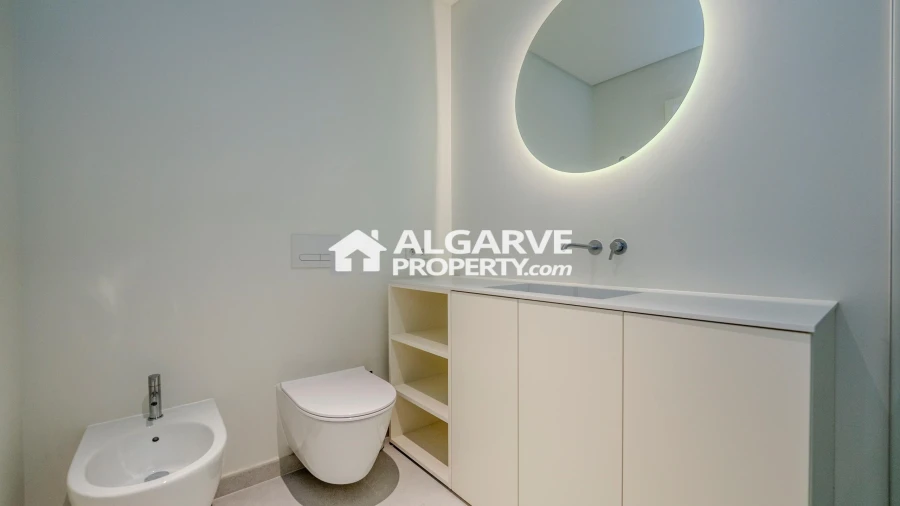 Apartamento T2 para Venda em Quarteira Foto 12
