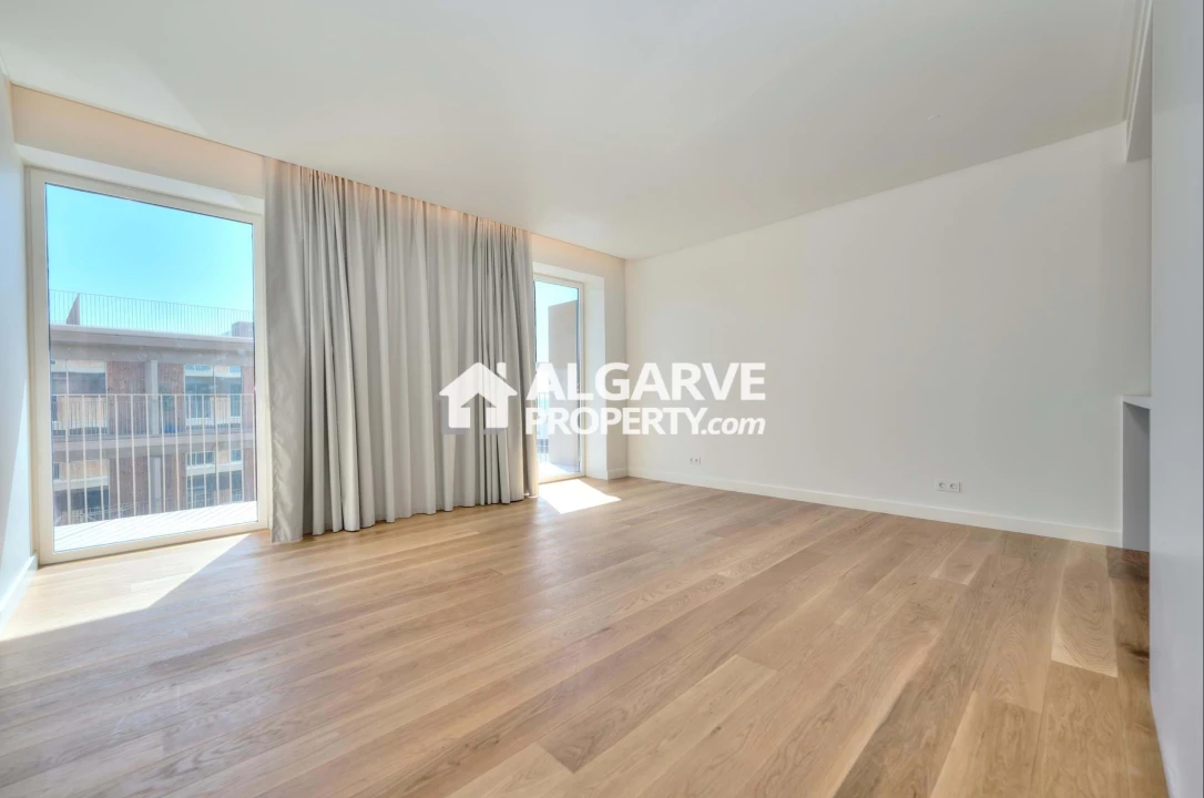 Apartamento T2 para Venda em Quarteira Foto 2