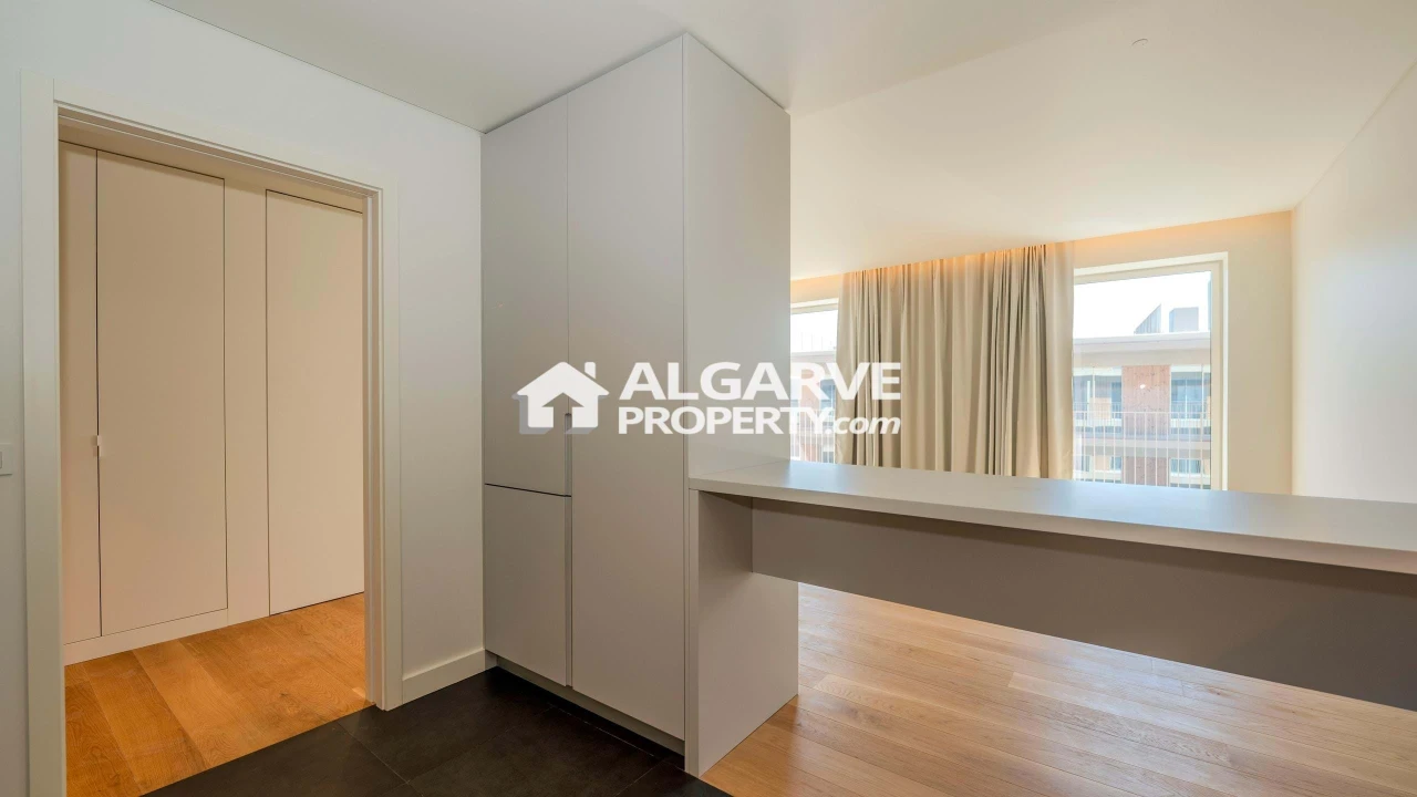 Apartamento T2 para Venda em Quarteira Foto 8