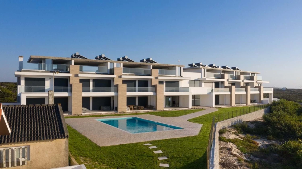 Apartamento T2 para Venda em Nazare Foto 31