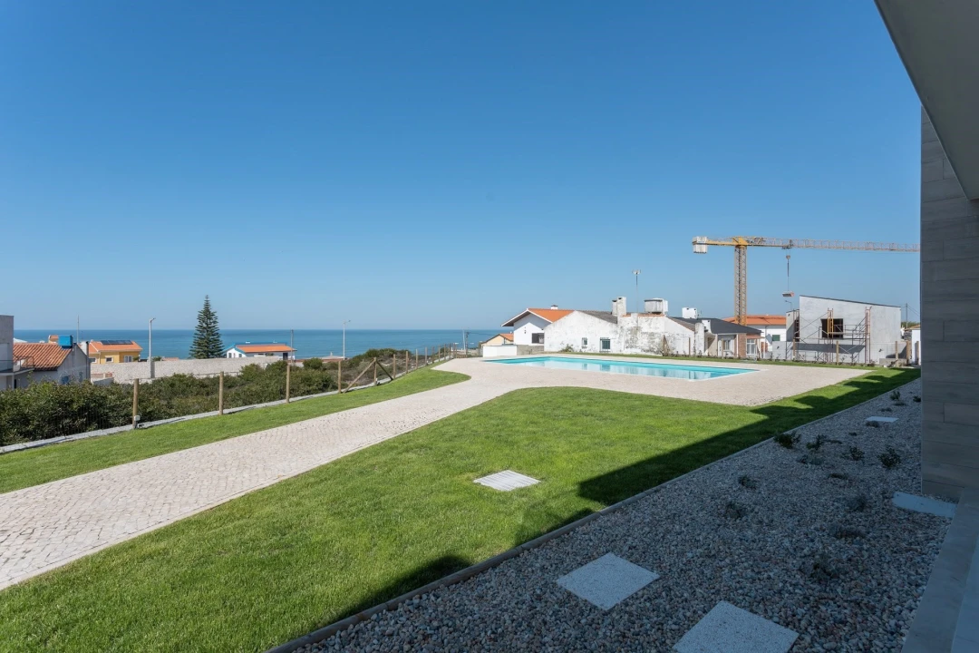 Apartamento T2 para Venda em Nazare Foto 29