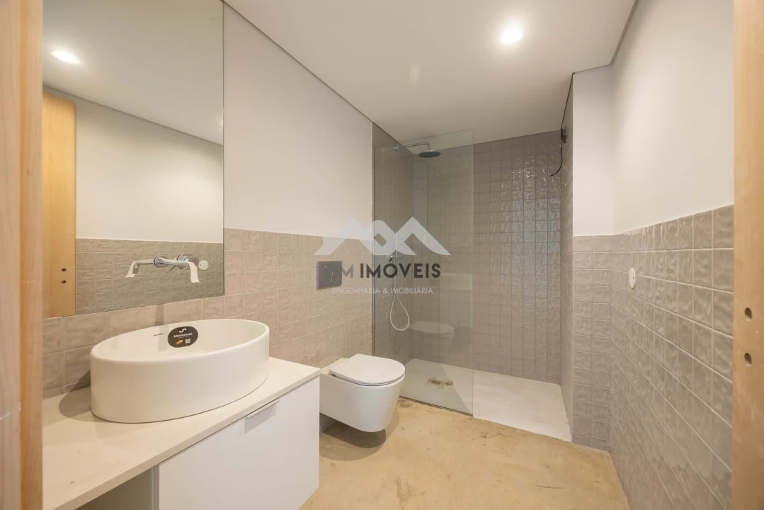 Apartamento T1 para Venda em Lordelo do Ouro e Massarelos Foto 5