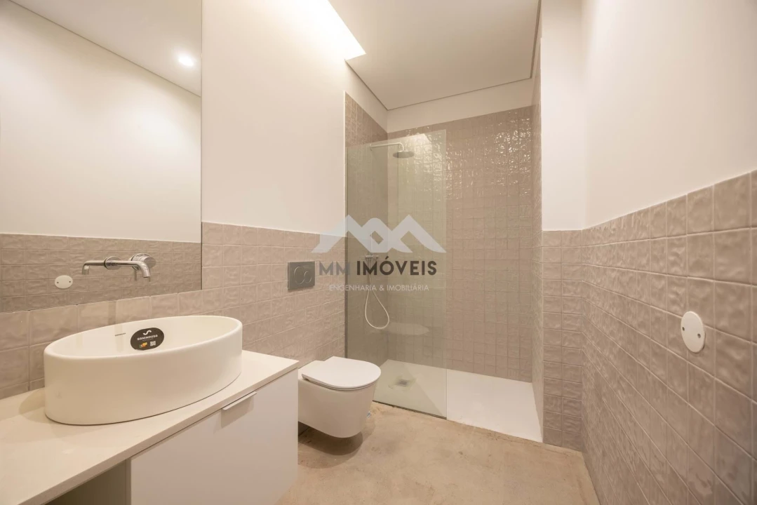 Apartamento para Venda em Lordelo do Ouro e Massarelos Foto 24