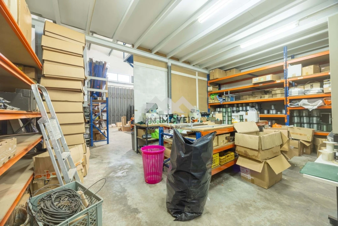 Armazém para Venda em Ermesinde Foto 9