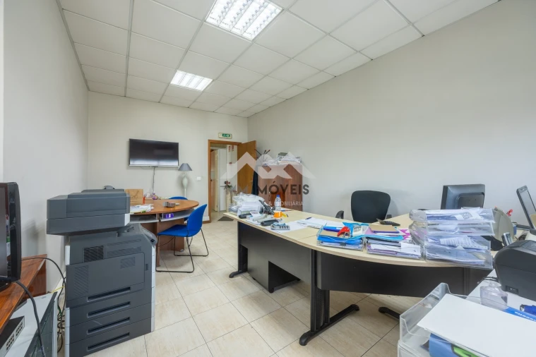 Armazém para Venda em Ermesinde Foto 11