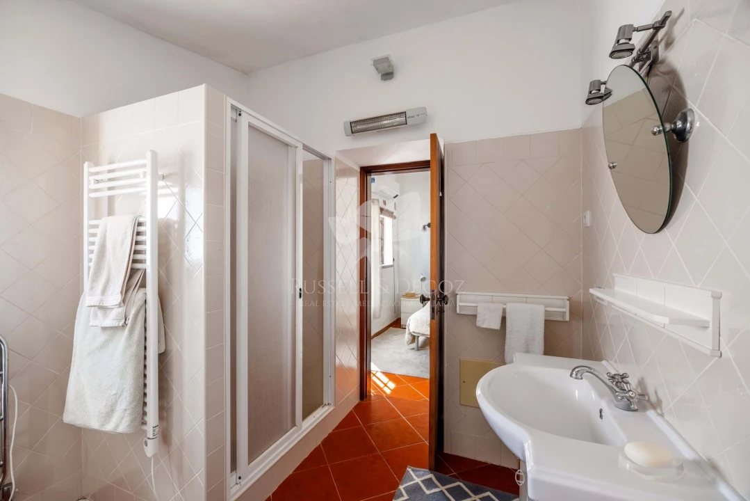 Quinta T4 para Venda em Olhão Foto 23