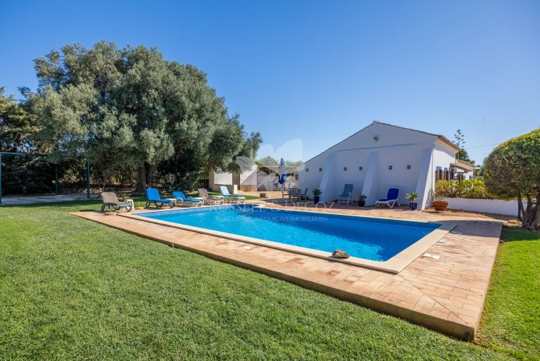 Quinta T4 para Venda em Olhão Foto 31