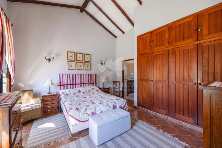 Quinta T4 para Venda em Olhão Foto 15