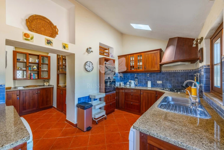 Quinta T4 para Venda em Olhão Foto 11