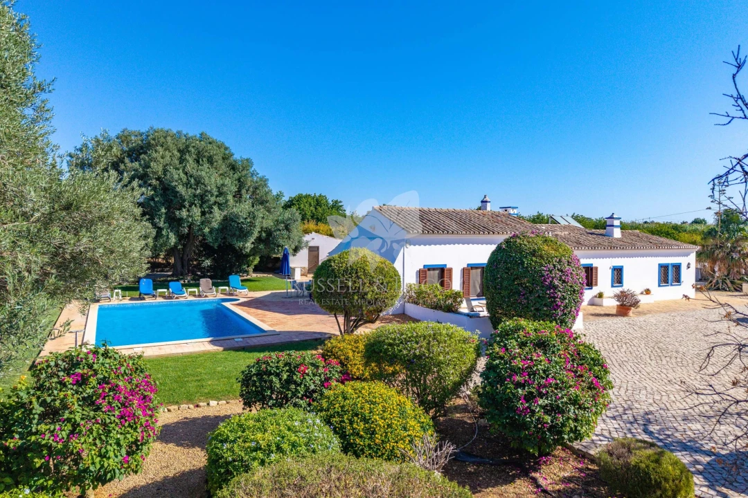 Quinta T4 para Venda em Olhão Foto 1