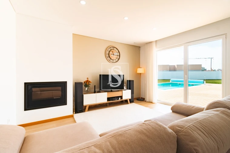 Moradia T3 para Venda em Gafanha da Encarnação Foto 17