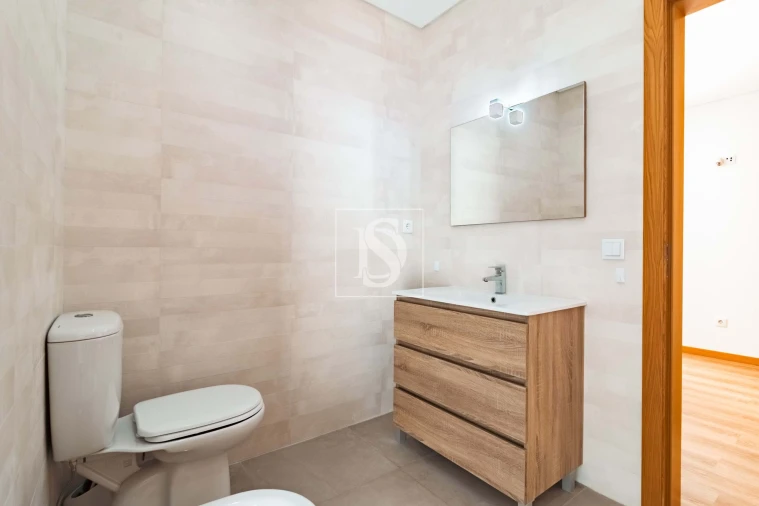 Moradia T3 para Venda em Gafanha da Encarnação Foto 37