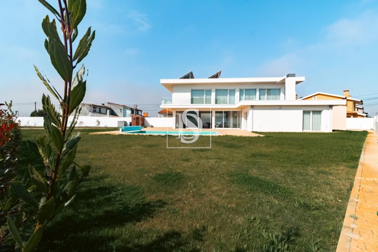 Moradia T3 para Venda em Gafanha da Encarnação Foto 46