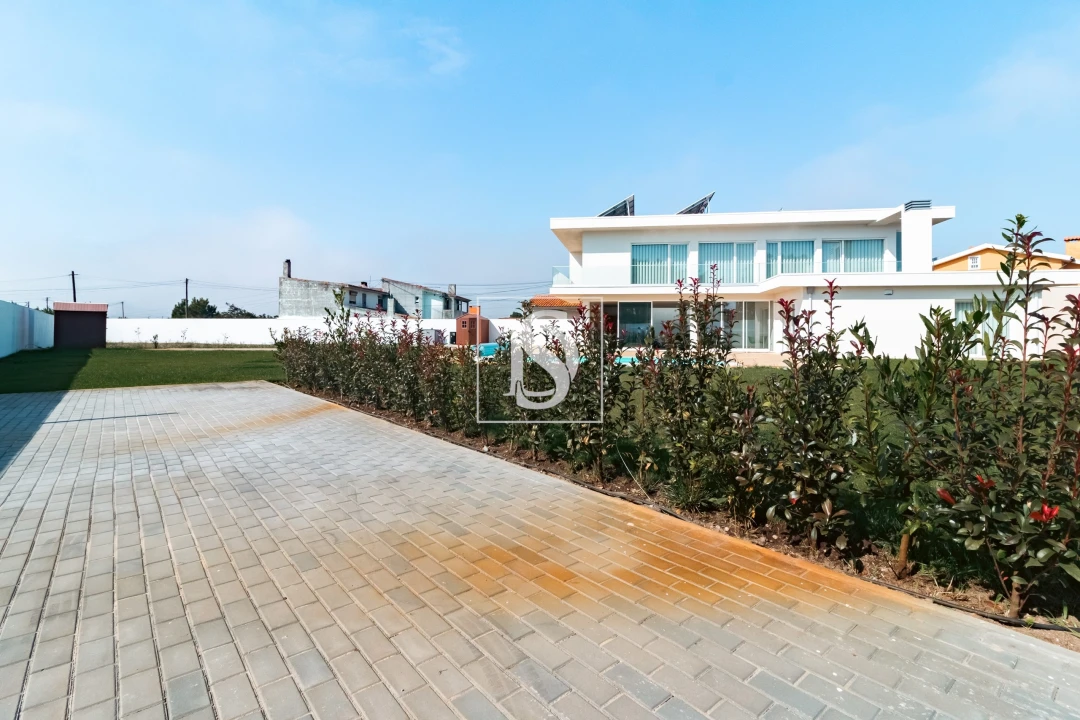 Moradia T3 para Venda em Gafanha da Encarnação Foto 45