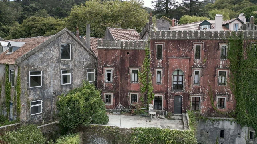 Moradia T10 para Venda em Agualva e Mira-Sintra Foto 4