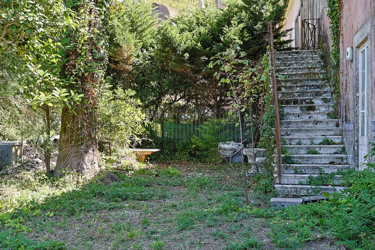 Moradia T10 para Venda em Agualva e Mira-Sintra Foto 77