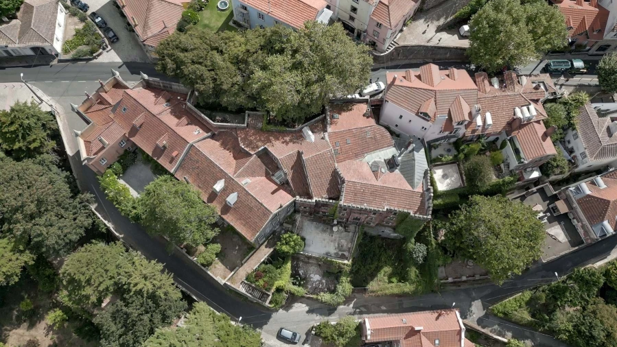 Moradia T10 para Venda em Agualva e Mira-Sintra Foto 3