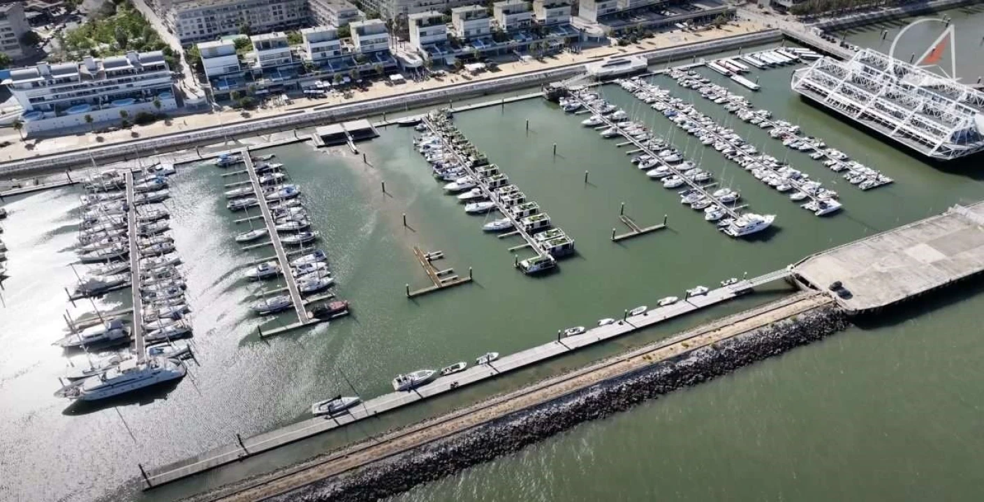 Apartamento T2 para Venda em Parque das Nações Foto 30