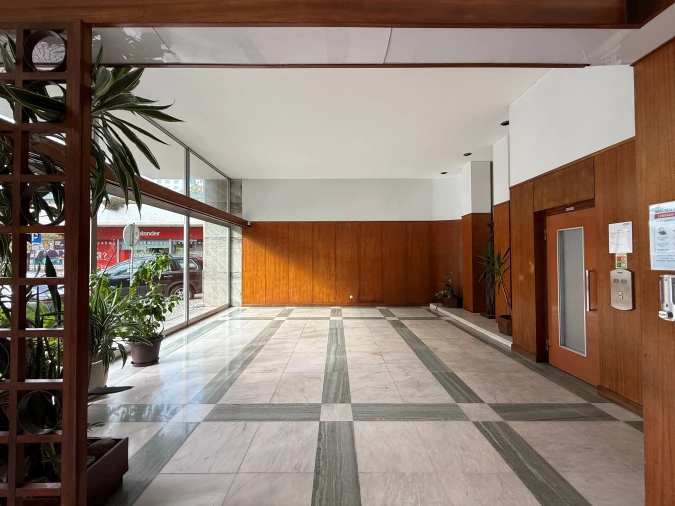 Apartamento T4 para Arrendamento em Santo António Foto 35