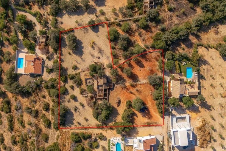 Prédio para Venda em Santa Barbara de Nexe Foto 3