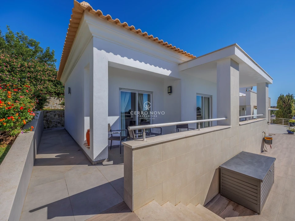 Moradia T4 para Venda em Albufeira e Olhos de Água Foto 19