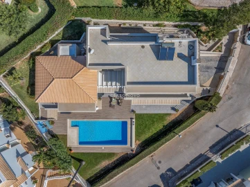Moradia T4 para Venda em Albufeira e Olhos de Água