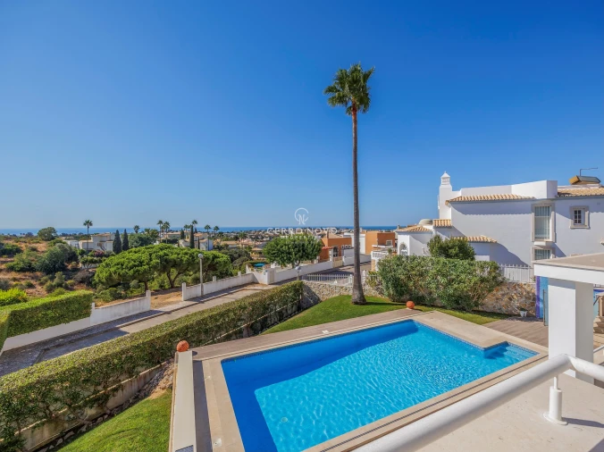 Moradia T4 para Venda em Albufeira e Olhos de Água Foto 30