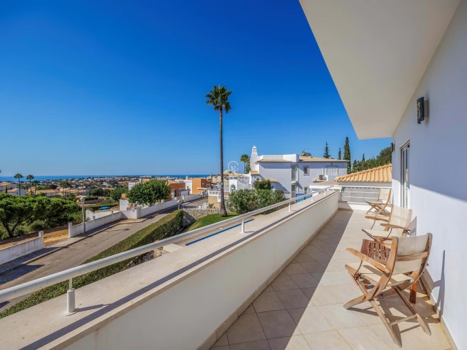 Moradia T4 para Venda em Albufeira e Olhos de Água Foto 29