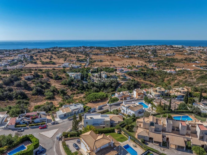 Moradia T4 para Venda em Albufeira e Olhos de Água Foto 55