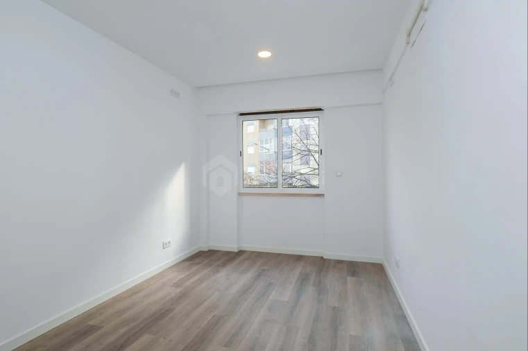 Apartamento T3 para Venda em Amora Foto 17