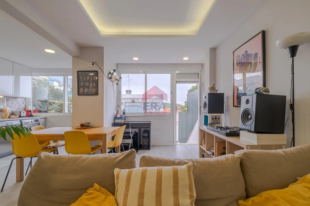 Apartamento T0 para Venda em Algés, Linda-A-Velha e Cruz Quebrada-Dafundo Foto 3