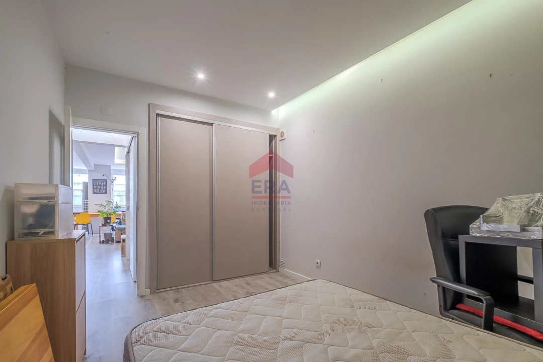 Apartamento T0 para Venda em Algés, Linda-A-Velha e Cruz Quebrada-Dafundo Foto 12