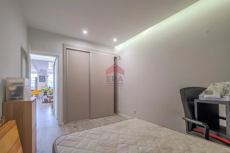 Apartamento T0 para Venda em Algés, Linda-A-Velha e Cruz Quebrada-Dafundo Foto 12