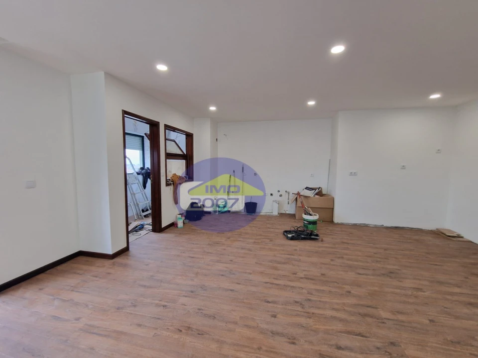 Apartamento T3 para Venda em São João de Ver Foto 3