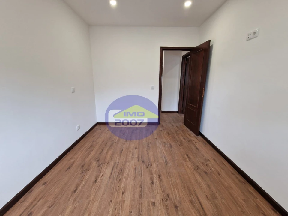 Apartamento T3 para Venda em São João de Ver Foto 14