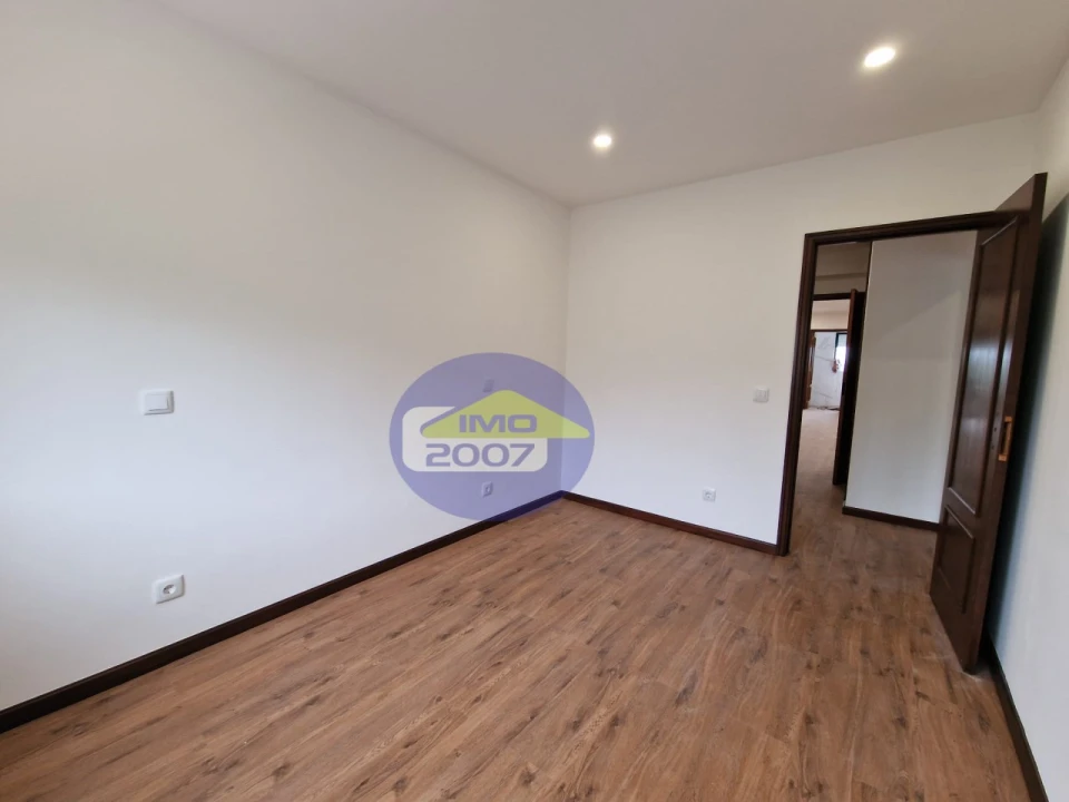 Apartamento T3 para Venda em São João de Ver Foto 15