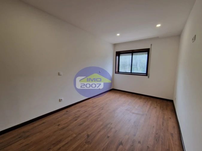 Apartamento T3 para Venda em São João de Ver Foto 10