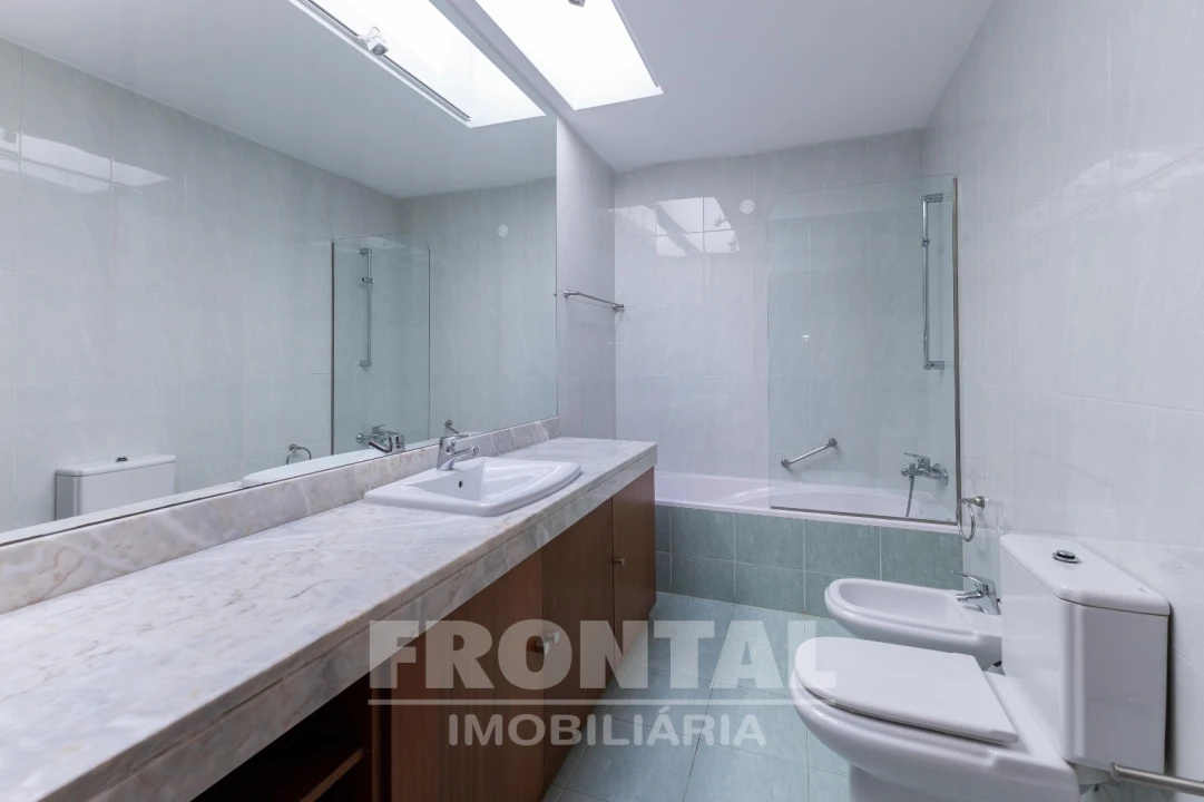 Moradia T4 para Venda em Gondomar (São Cosme), Valbom e Jovim Foto 25