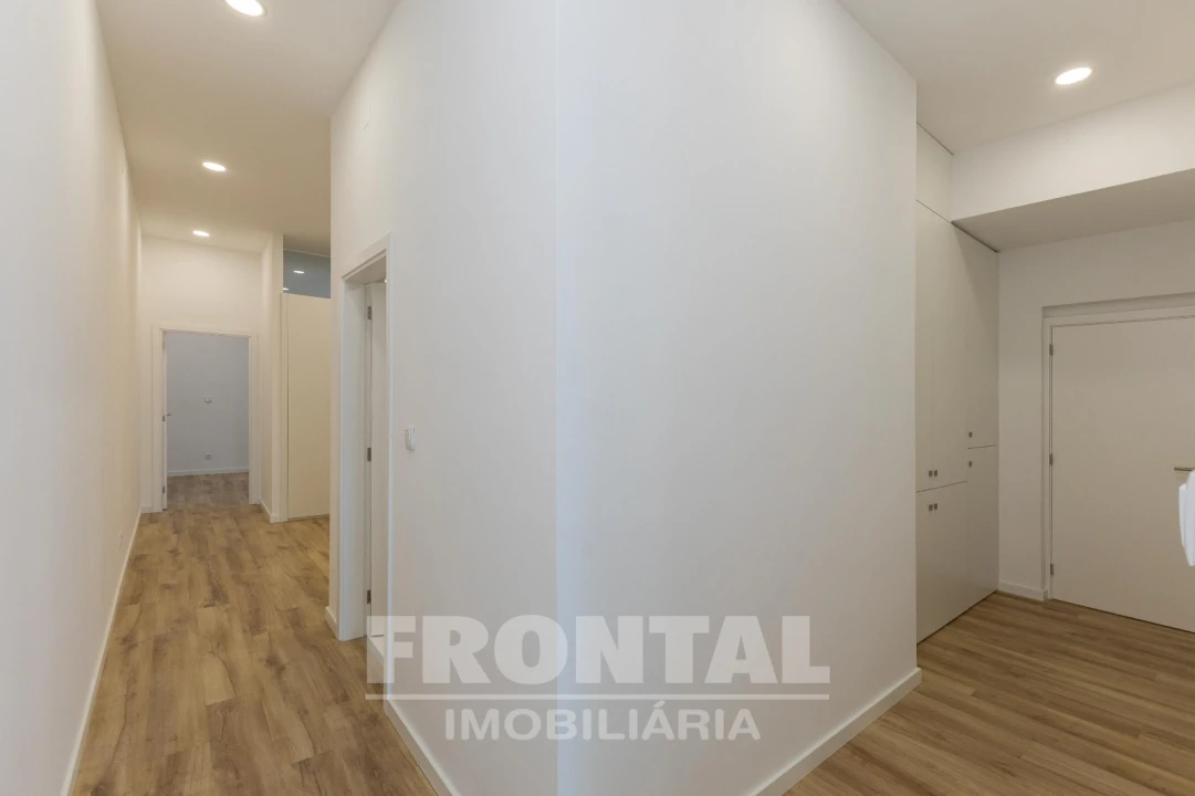 Moradia T4 para Venda em Gondomar (São Cosme), Valbom e Jovim Foto 12