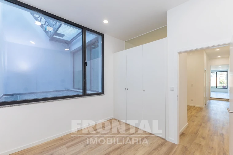 Moradia T6 para Venda em Gondomar (São Cosme), Valbom e Jovim Foto 12