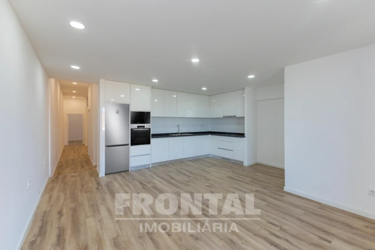 Moradia T6 para Venda em Gondomar (São Cosme), Valbom e Jovim Foto 10