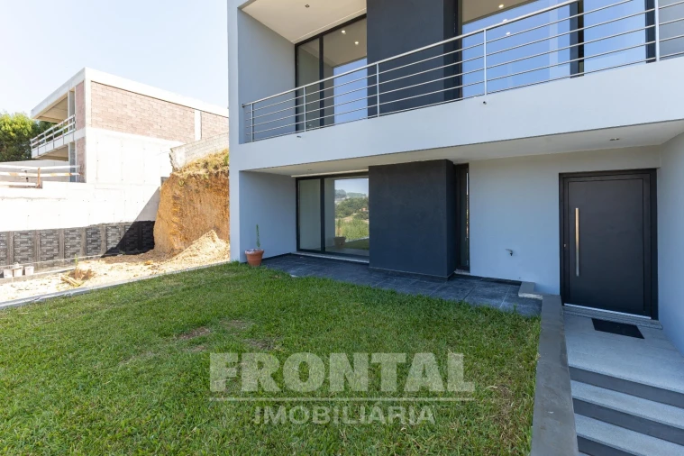 Moradia T6 para Venda em Gondomar (São Cosme), Valbom e Jovim Foto 5