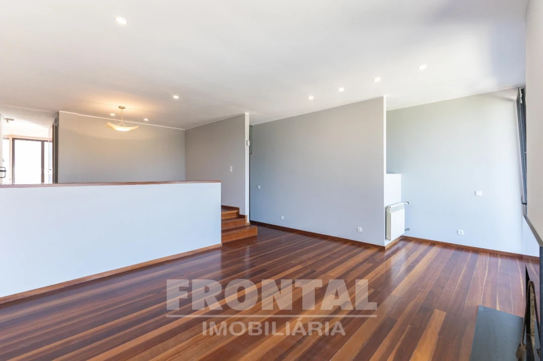 Moradia T4 para Venda em Gondomar (São Cosme), Valbom e Jovim Foto 24