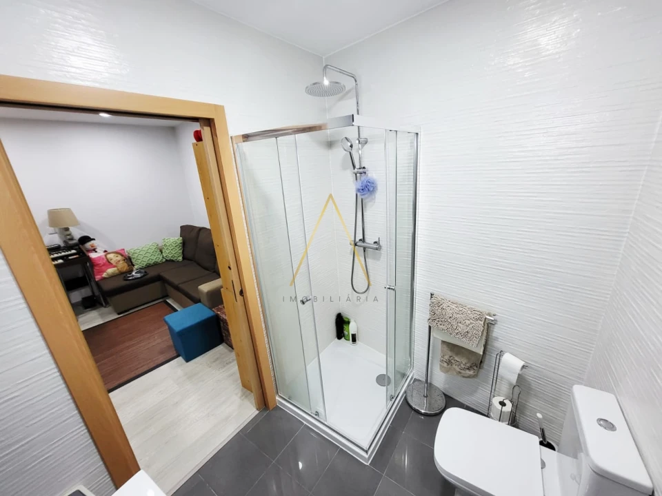 Moradia T3 para Venda em Campo Foto 8