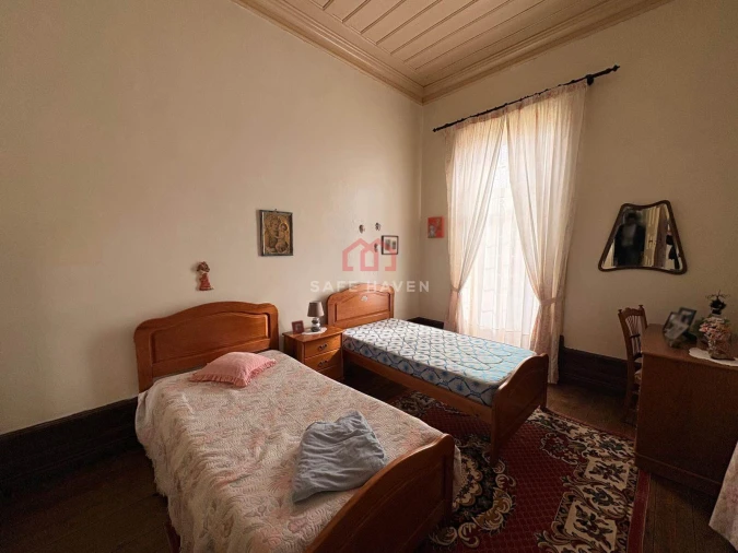 Moradia T8 para Venda em Santa Comba Foto 15