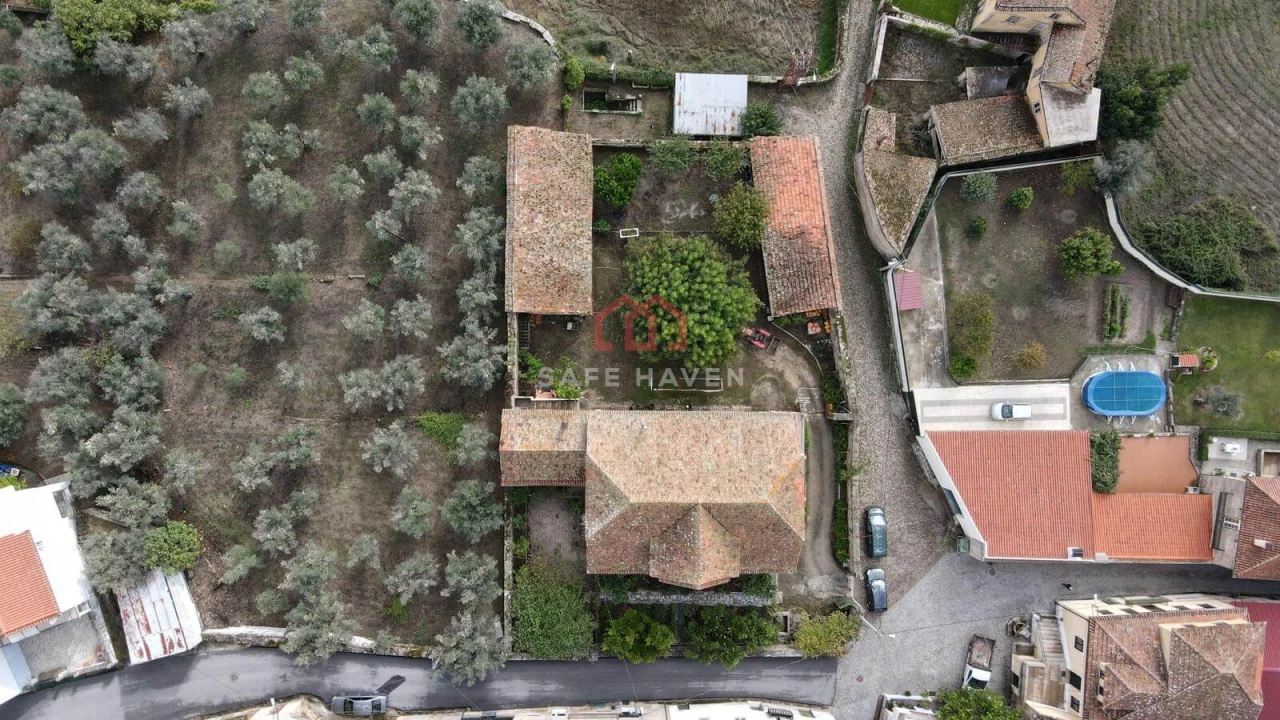 Moradia T8 para Venda em Santa Comba Foto 4