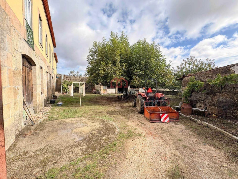 Moradia T8 para Venda em Santa Comba Foto 7