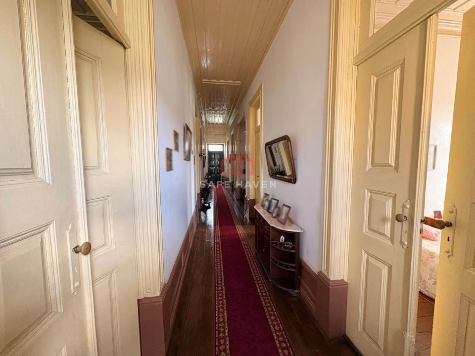 Moradia T8 para Venda em Santa Comba Foto 8