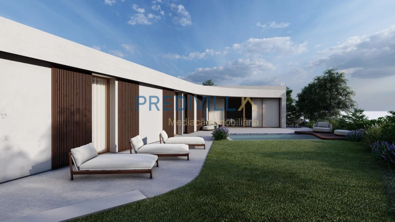 Terreno para Venda em Retorta e Tougues Foto 1