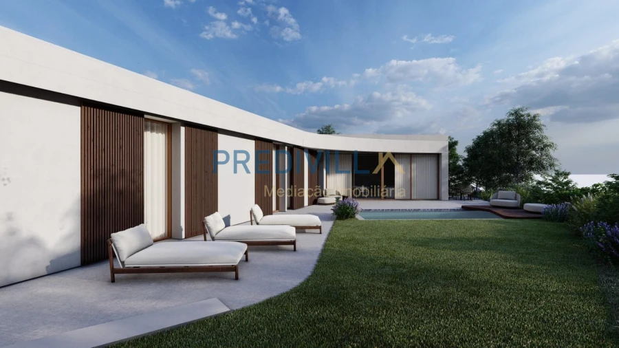 Terreno para Venda em Retorta e Tougues